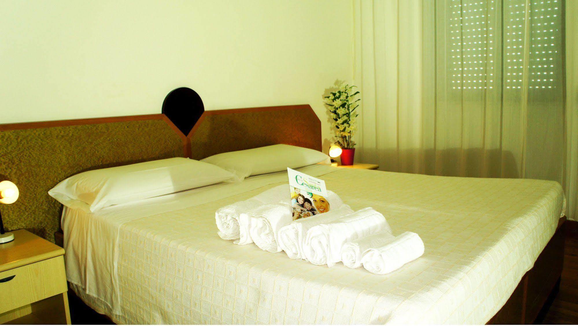 Albergo Palazzo Санта Чезареа Терме Екстериор снимка
