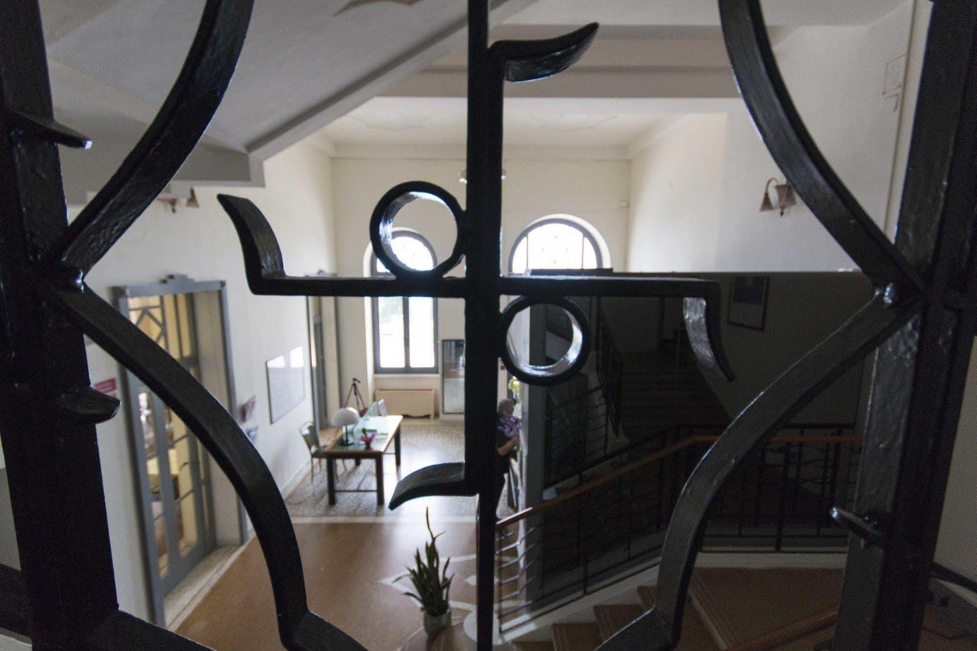 Albergo Palazzo Санта Чезареа Терме Екстериор снимка