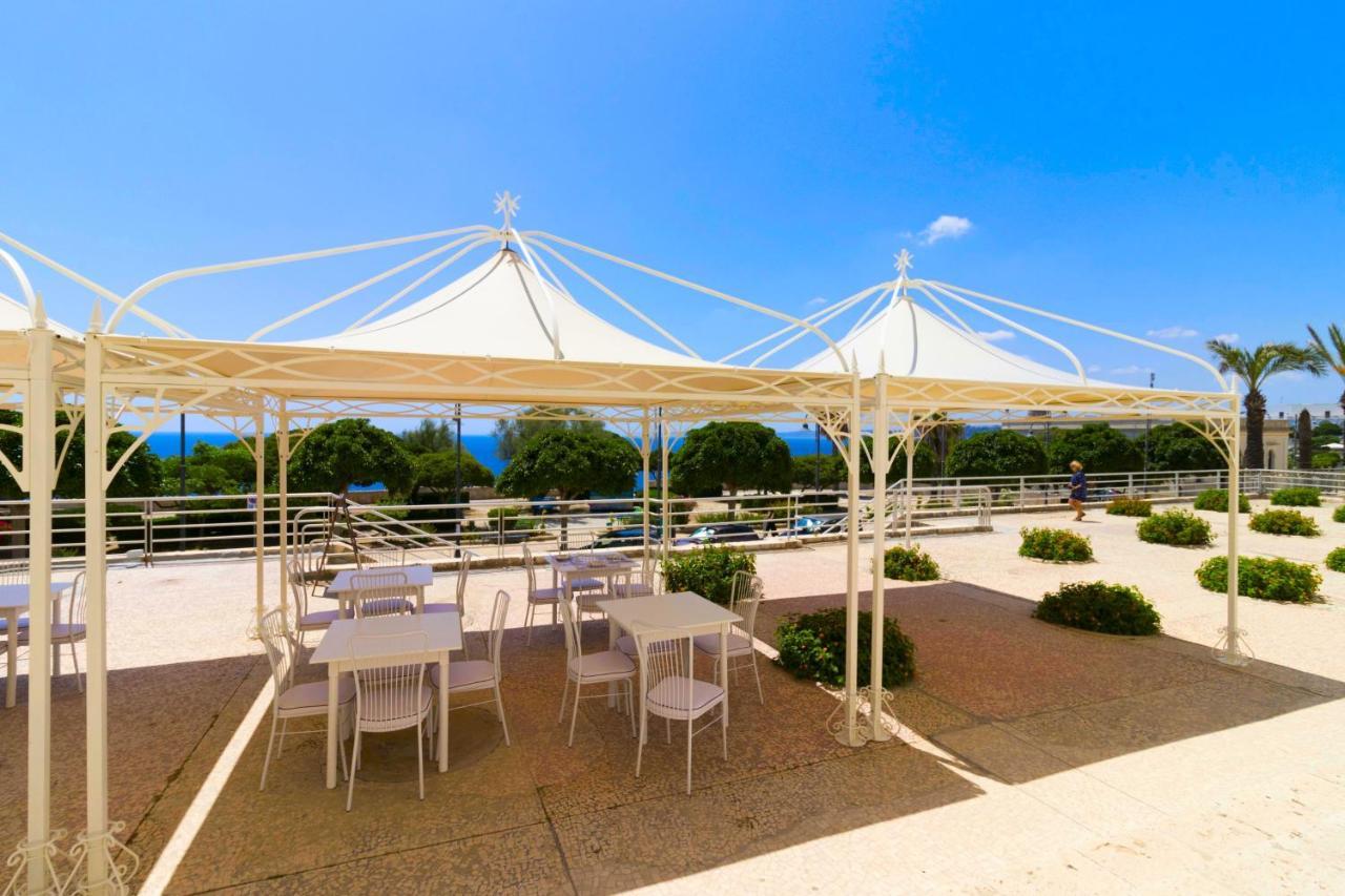 Albergo Palazzo Санта Чезареа Терме Екстериор снимка